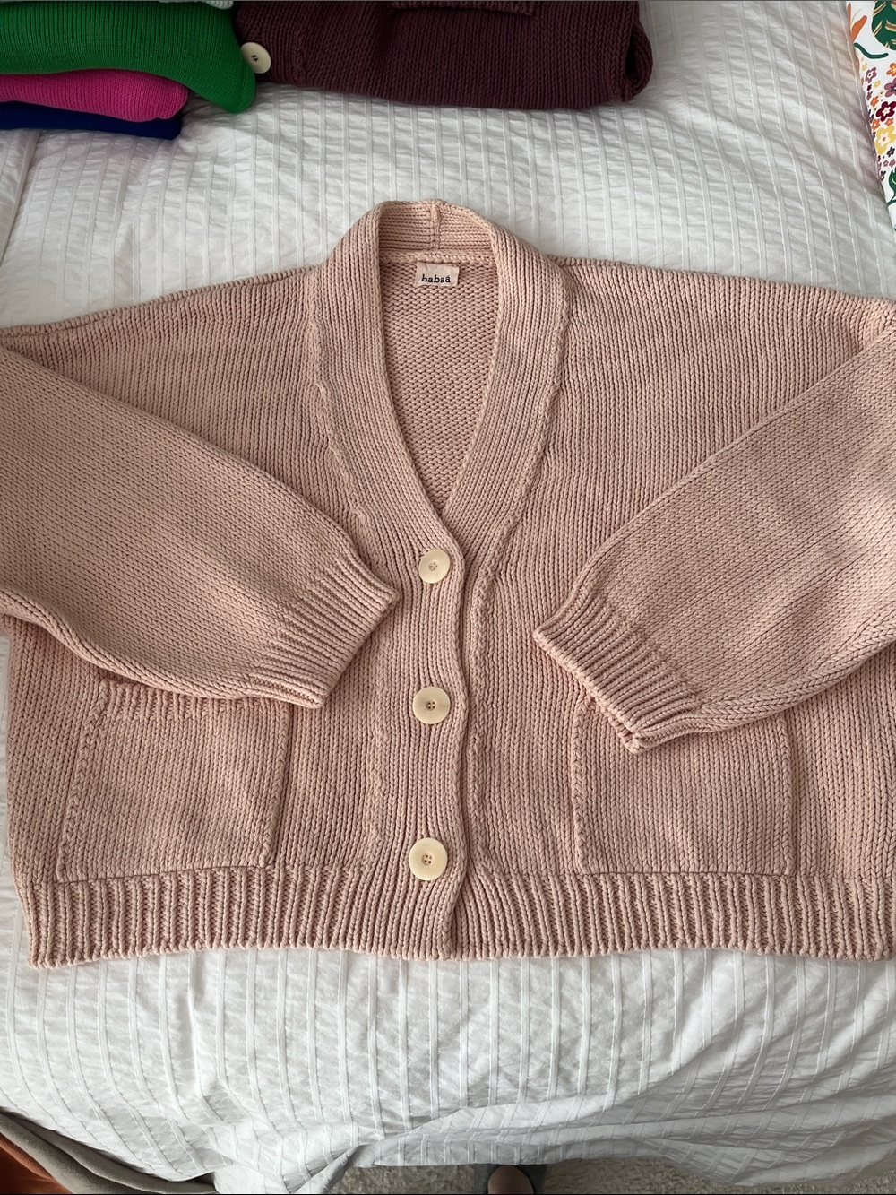 Babaa Cardigan no 22 in Strawberry Shake
